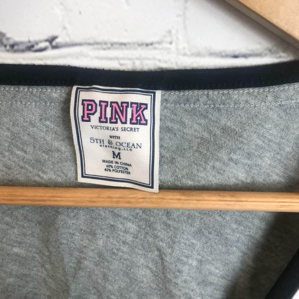Pink Chicago White Sox Shirt Size Medium - Picture 2 of 4